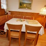Erlenhof Apartman *